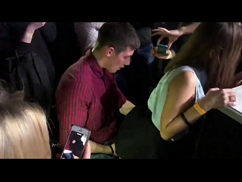 ❤️ ibalopo gidi ni a Russian nightclub. 18-odun-atijọ Russian girl ni anus ati obo buru jai ni a nightclub ❌ Ibalopo didara ni% yo.filmexxx18.ru